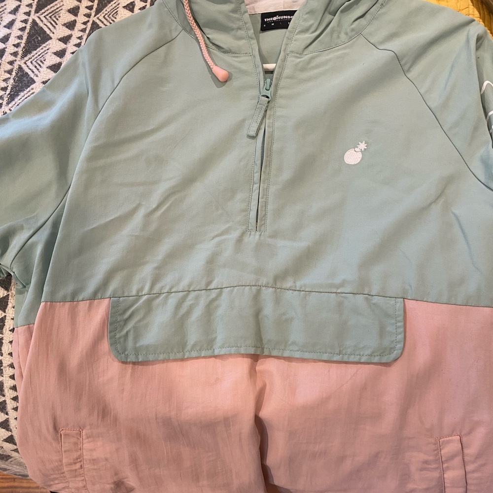 Hundreds windbreaker. Worn 2 times.